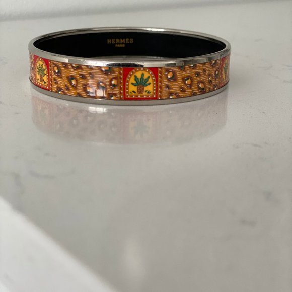 Authentic Hermes Orange Enamel Pineapple Bracelet - Stunning Statement Piece - Picture 4 of 5